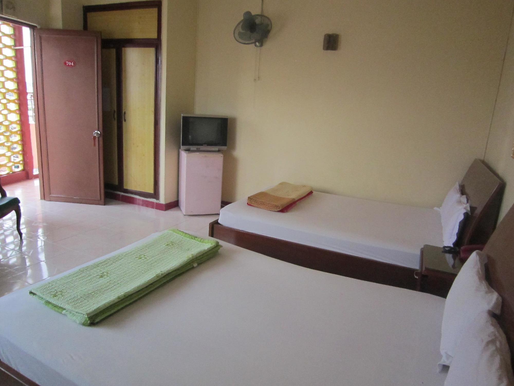 Khach San Hanh Long Ho Chi Minh City Exterior photo